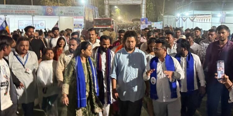 अनुयायांच्या सोयीसाठी वंचितचे सुजात आंबेडकर मैदानात; सुविधांचा घेतला आढावा