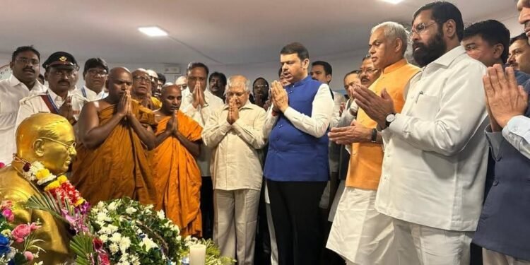 महापरिनिर्वाण दिन : चैत्यभूमीवर उसळला करोडोंचा भीमसागर