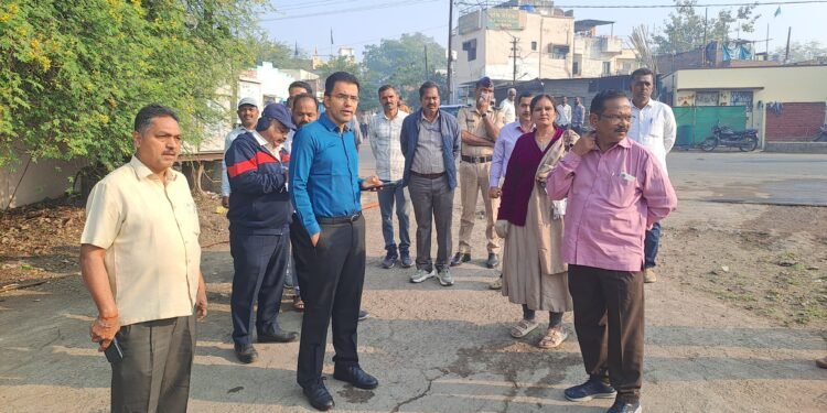 शहरात आयुक्तांचा पाहणी दौरा; सुविधा सुधारण्यासाठी तत्काळ निर्देश