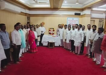 संतश्री बुरुड केतेश्वर महाराज जयंती : कौन्सिल हॉल येथे अभिवादन