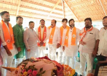 मोहसिन शेख यांचा शेकडो कार्यकर्त्यांसह शिवसेनेत प्रवेश