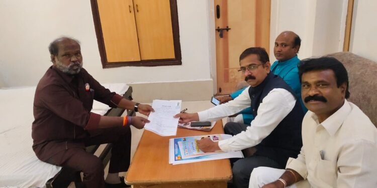 सोलापूर महानगरपालिका निवडणूक वंचित बहुजन आघाडी पूर्ण ताकदीनिशी लढणार : सोमनाथ साळुंखे