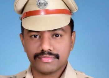 उमेदवारी अर्ज भरायला येताना कायद्याचे बंधन पाळावेत : एम. राजकुमार