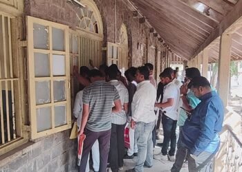 सोलापूर महापालिका निवडणूक : ना-हरकत प्रमाणपत्रांसाठी एक खिडकी;   २३०अर्ज दाखल