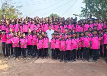 विद्यार्थी घडवण्याची महत्त्वाची जबाबदारी शिक्षकांवर असते : संतोष पाटील 