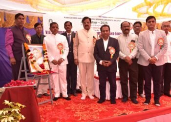 अविष्कार संशोधन महोत्सव : गरज हीच संशोधनाची जननी – डॉ. जोगेंद्रसिंह बिसेन