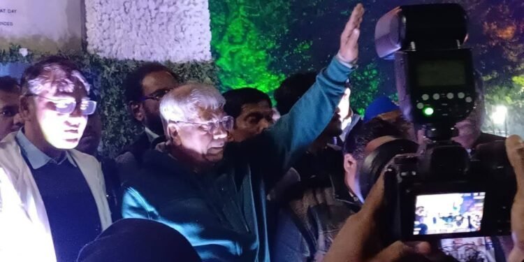 “भीमा कोरेगावचा इतिहास हा मानवतेचा इतिहास”; ५०० शूरवीरांना अभिवादन करताना बाळासाहेब आंबेडकरांचे प्रतिपादन