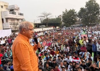 देशाचा नफा रिलायन्सच्या खिशात; ‘गुजरातच्या पंतप्रधानांमुळे’ भारताचे नुकसान : ॲड. प्रकाश आंबेडकर