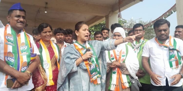 सोलापूर महानगरपालिका निवडणुकीत काँग्रेसच्या उमेदवारांना विजयी करा : खासदार प्रणिती शिंदे