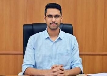 श्री सिद्धेश्वर यात्रेच्या अनुषंगाने महापालिकेच्या अधिकाऱ्यांना नाही गांभीर्य; जिल्हाधिकारी आशीर्वाद यांची नाराजी