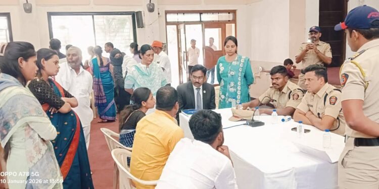 एसपी अतुल कुलकर्णी यांचा जनता दरबार : नागरिकांच्या समस्याचे केले निवारण