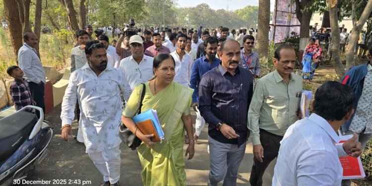 Live : बंडोबा होणार का थंडोबा? कार्यकर्त्यांना माघार घेण्यासाठी नेत्यांची होणार कसरत