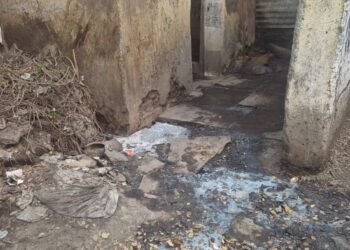 लघुशंका करायची का नरकयातना भोगायचे? सम्राट चौकातील संतप्त नागरिकांचा महापालिकेला सवाल