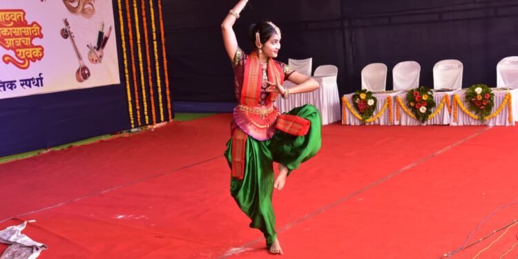 संकल्पना नृत्य, पोवाडा, लोककलांच्या गजरातून समाजप्रबोधन : सोलापूर विद्यापीठात ‘उत्कर्ष’ सोहळा