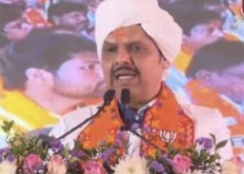 सोलापुरात राबवणार इचलकरंजी पॅटर्न ; उद्योगांचा साधणार चौफेर विकास : मुख्यमंत्री देवेंद्र फडणवीस