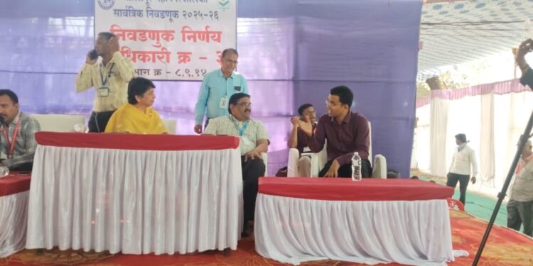 सोलापूर महानगरपालिका सार्वत्रिक निवडणूक २०२५–२६ : मतदानपूर्व तयारीची मुख्य निवडणूक निरीक्षक व आयुक्तांकडून पाहणी