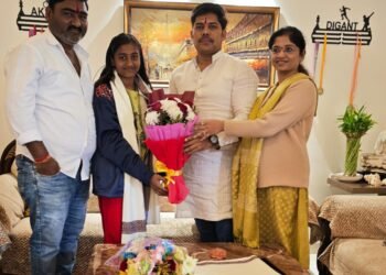 बार्शीची कन्या सान्वी गोरेस राष्ट्रीय शालेय बुद्धिबळ स्पर्धेमध्ये सुवर्ण पदक