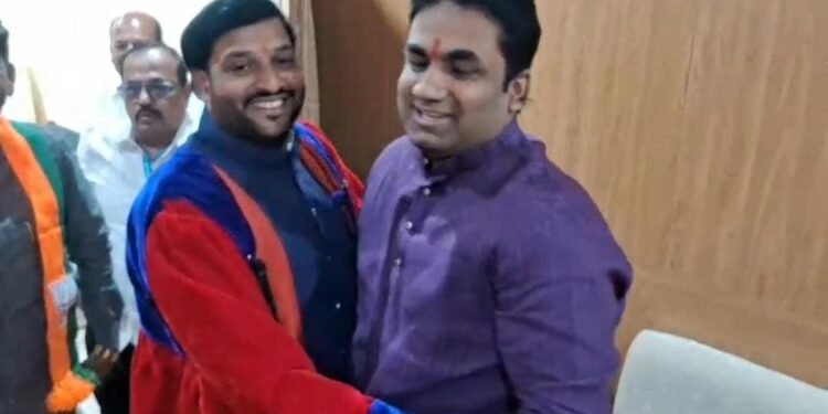 भाजपचे विनायक कोंड्याल सोलापूरचे नूतन महापौर